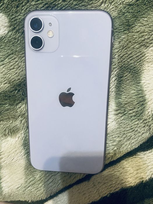 Айфон Apple 11 (64гб)