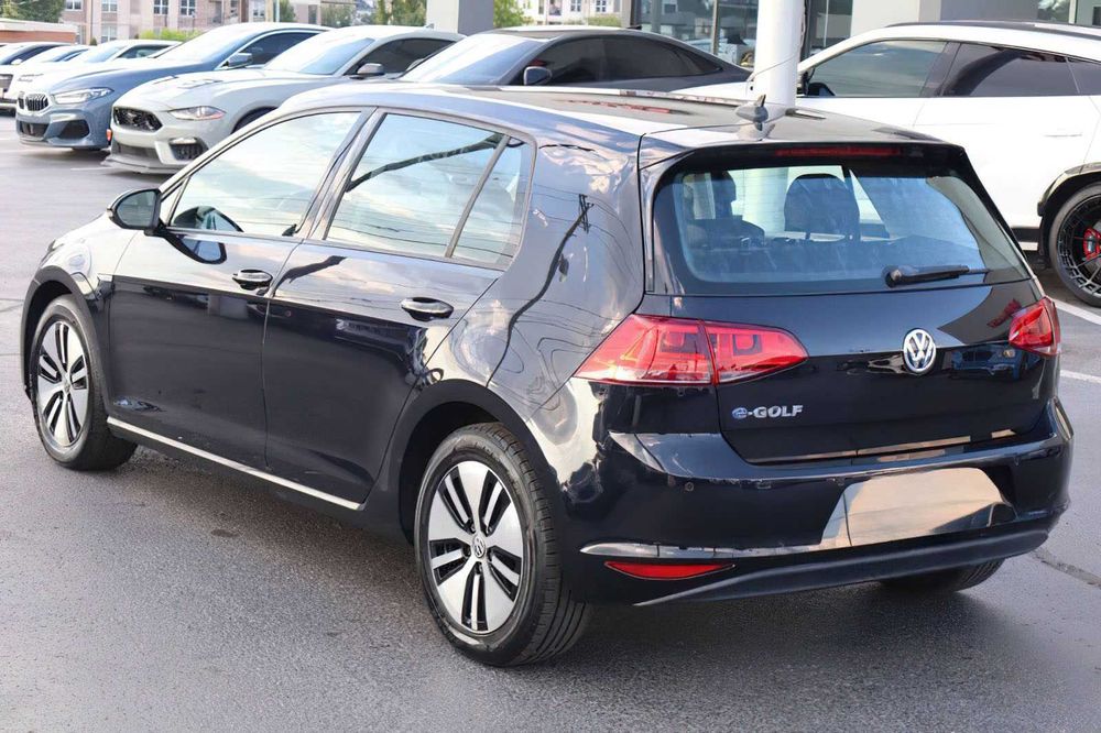 Volkswagen e-Golf SEL Premium      2015