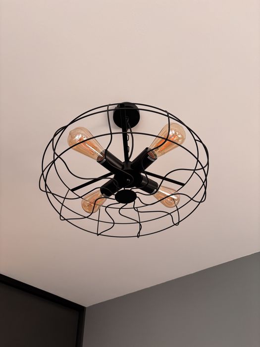 Metalowa lampa loft czarna