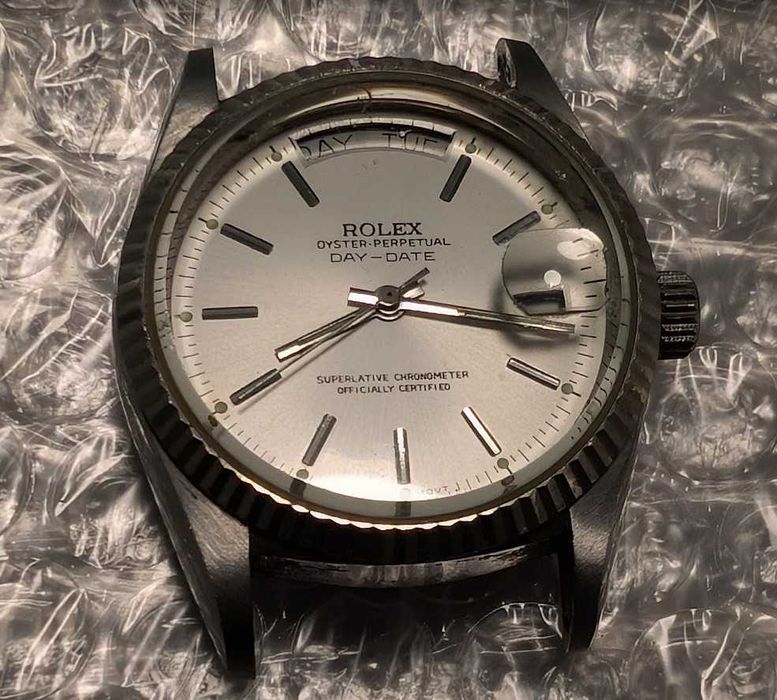 Винтажные часы Rolex из 90 годов .под ремонт или на запчасти