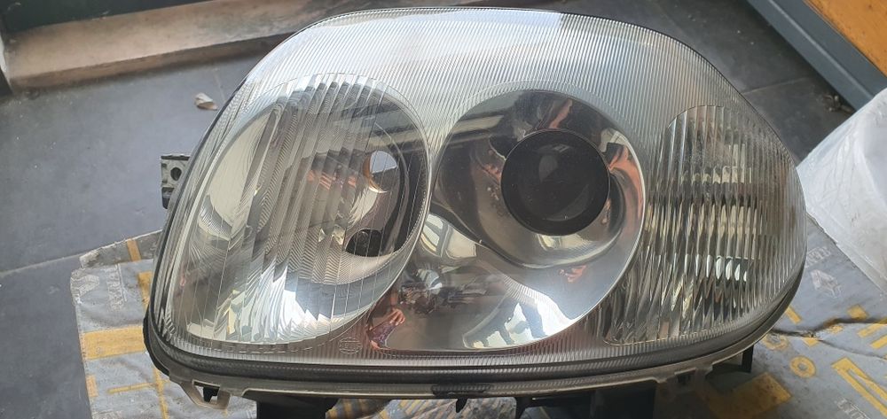 Farol Renaul Clio ORIGINAL