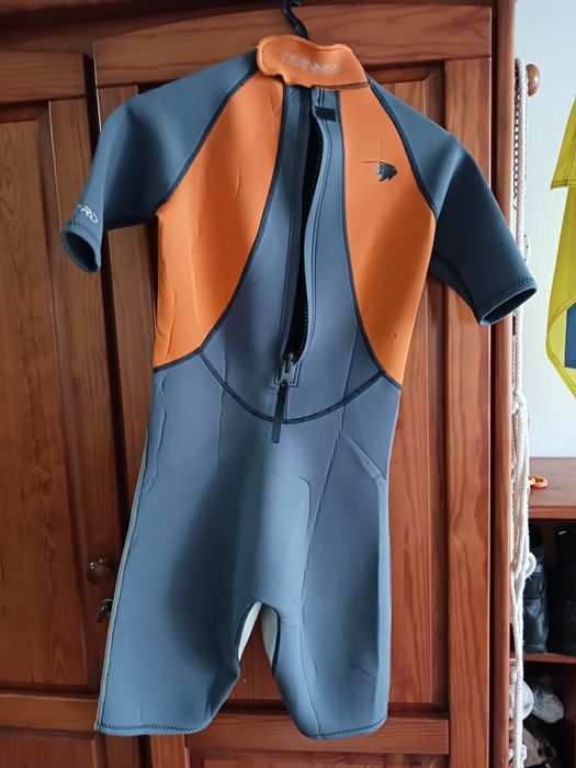 Fato surf neoprene 14 anos  Tribord