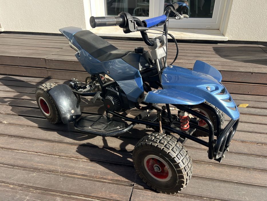 Moto 4 para criança