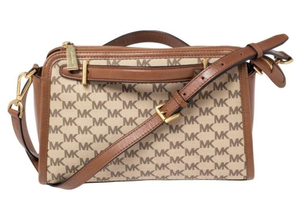 Женская сумка Michael Kors.