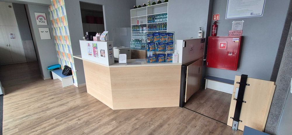 Zabudowa recepcyjna, barek, lada, recepcja