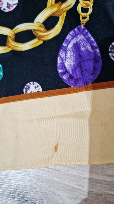 Ogromna Chusta z Luksusowym Wzorem Scarf Print Złote Łańcuszki Drogie