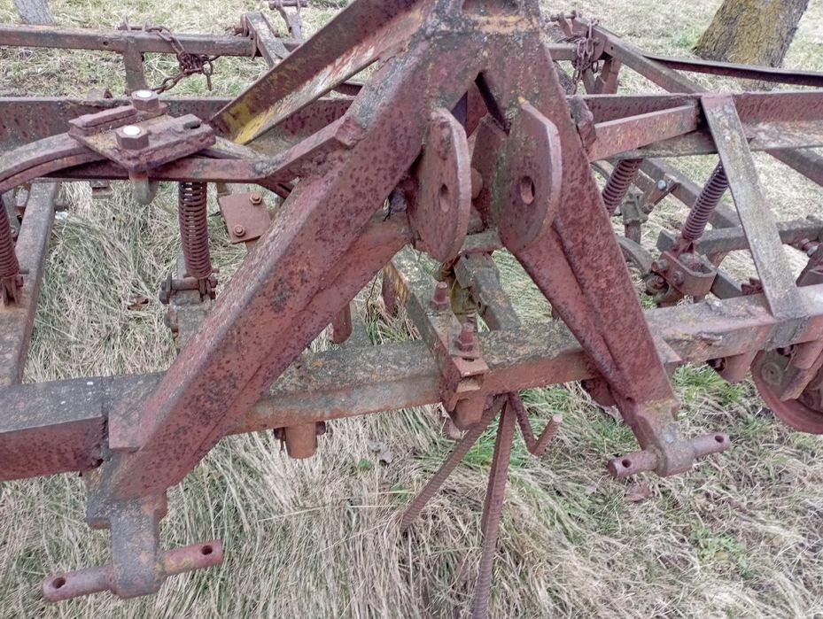 Продам культиватор суцільного обробітку ґрунту ширина 270 см