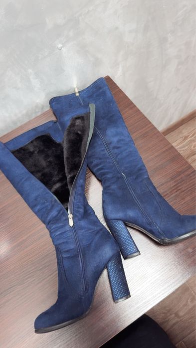 Зимові теплі чоботи 38.5рр. Ботфорди замшеві