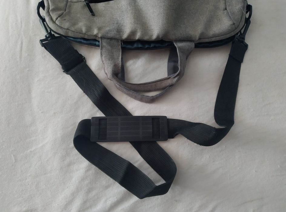 Mala / Pasta de Ombro Lenovo Cinzenta para Portátil 14" / 15" (com Alça Tiracolo)
