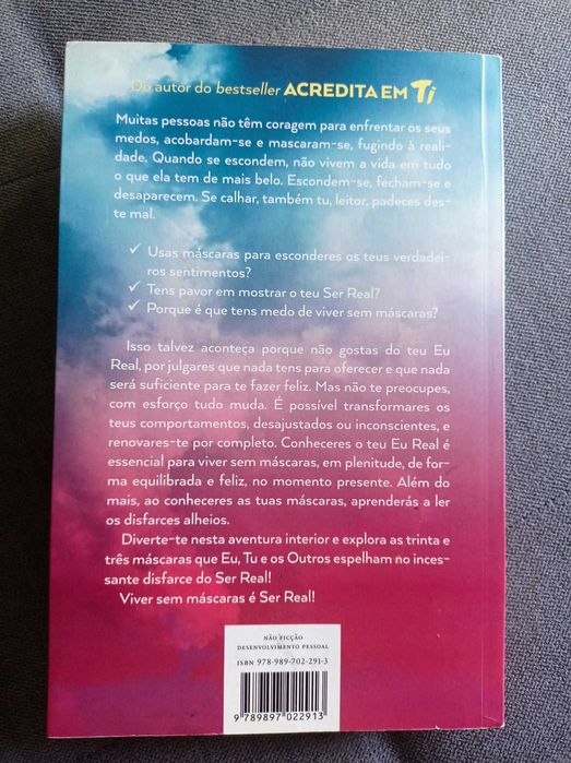 Book "Living Without Masks" by Eduardo Ramadas da Silva (new)64575412589569121