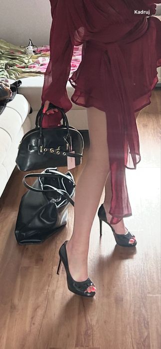 Szpilki jak nowe raz ubrane