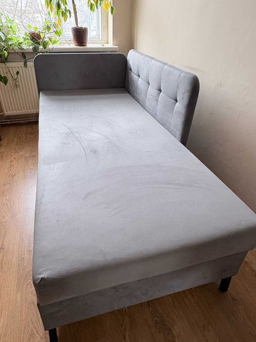 Tapczan jednoosobowy 2 sztuki