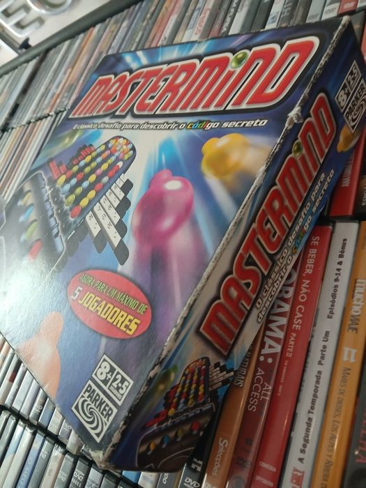 Jogo mastermind antigo