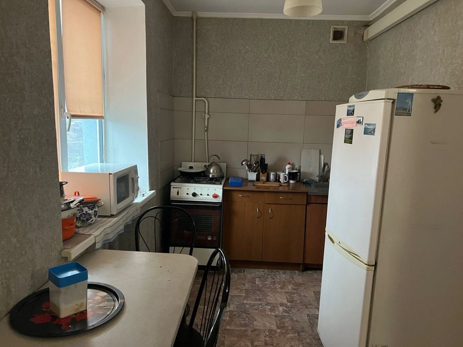 Продам 3х кімнатну квартиру на Основі Павла Тичини 24а