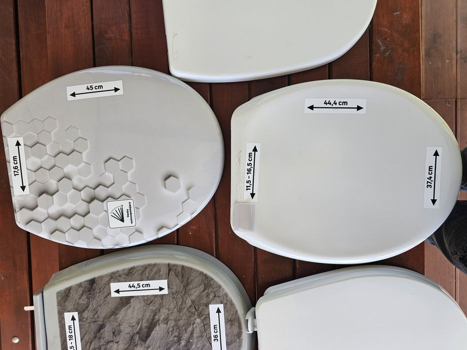 Deski klozetowe - nowe. 7 sztuk. Powystawowe