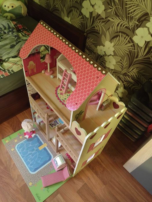 Domek dla lalek plus gratis
