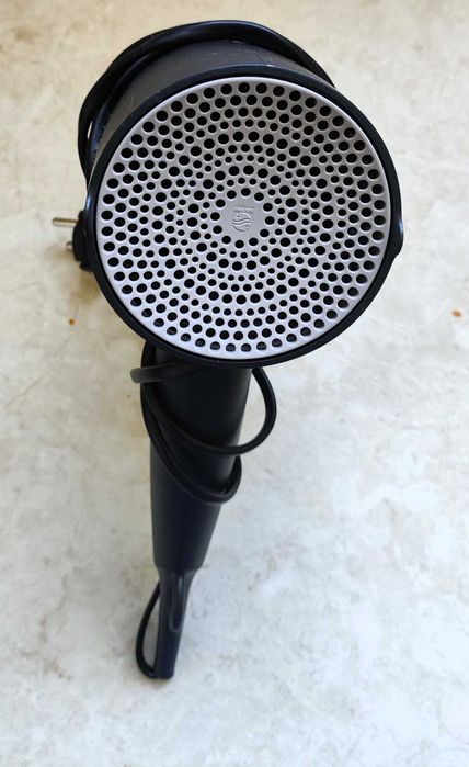 Suszarka do włosów Philips BHD351 nasadką ThermoProtect, moc 2100W