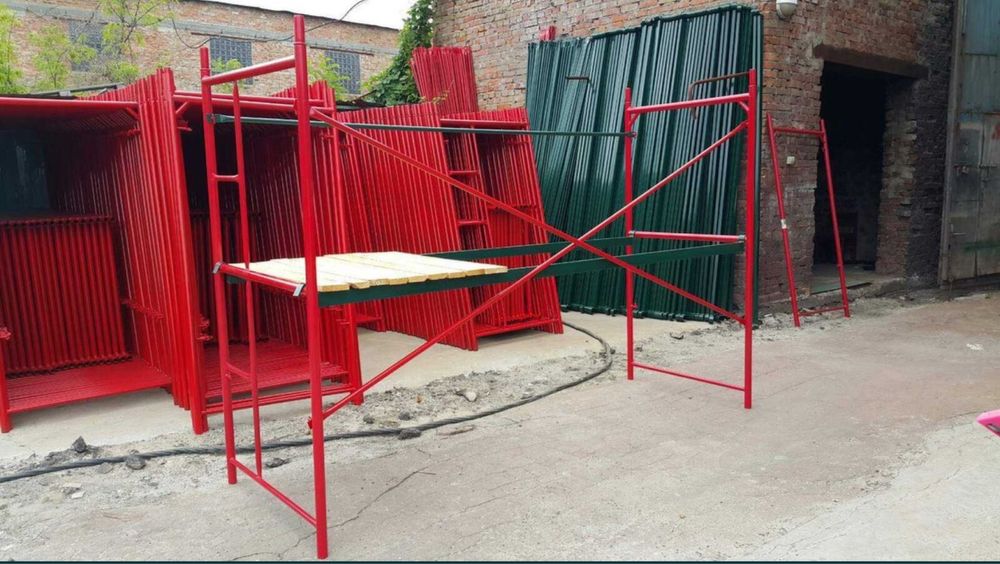 Риштування,Леса Строительные( Шаг настила 1 м)