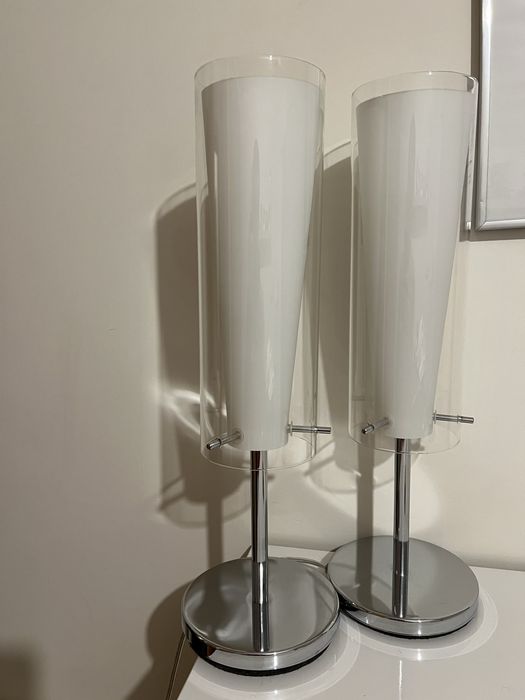 2x candeeiros p/ mesinha de cabeceira
