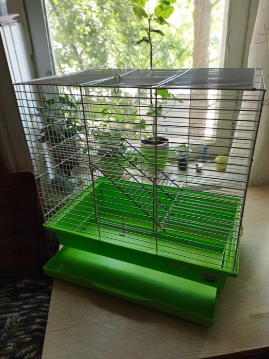 Продам великолепную клетку.