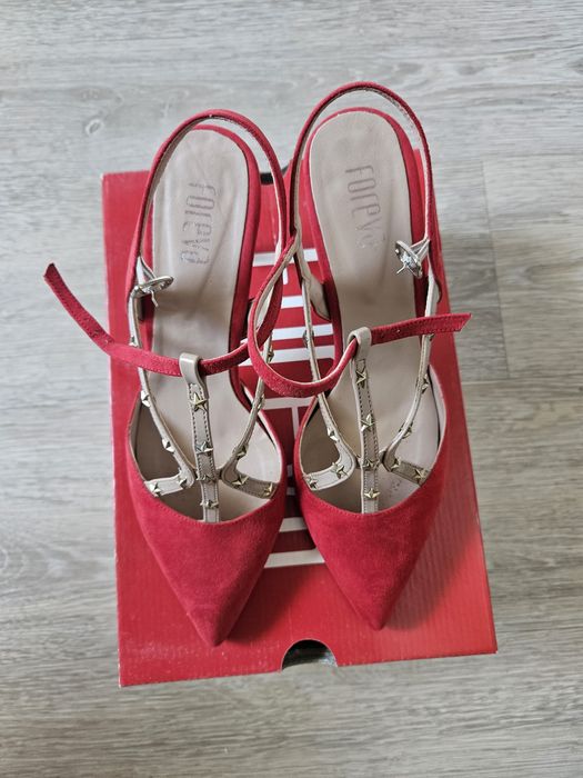 Sapatos de salto coral nr. 39