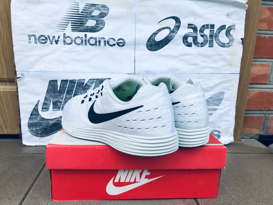 Кроссовки Nike Lunar Tempo 2 беговые для тренировок