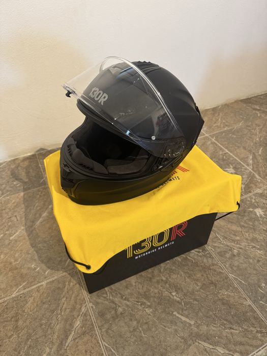 Capacete 130r semi-novo