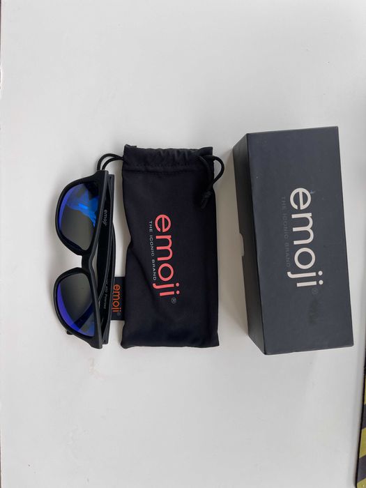 Óculos de Sol Emoji