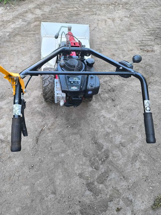 Capinadeira P70 EVO, Briggs & Stratton 850