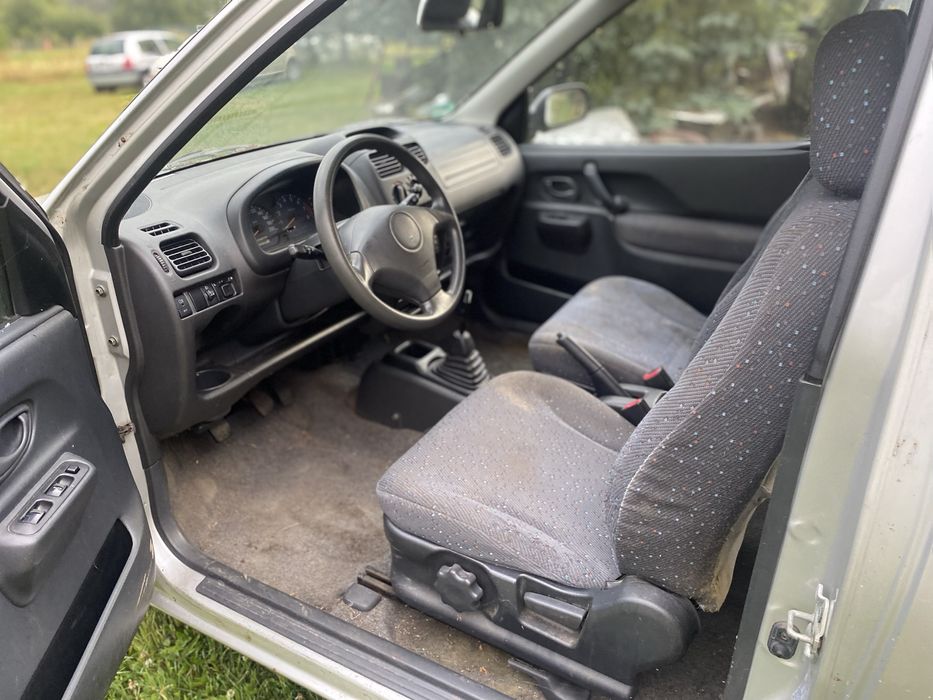 Suzuki Ignis 1.3 бензин / фари