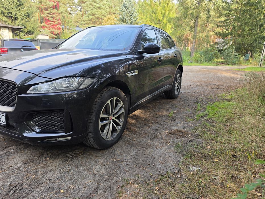 Jaguar F-Pace 2019r.