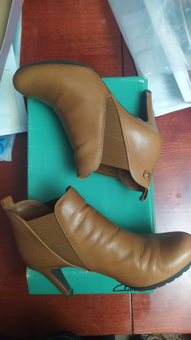 Батальйони взувані, фірми  Clarks, 42 розмір