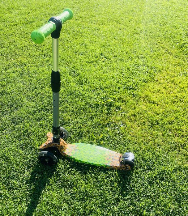 Hulajnoga trójkołowa Kidwell Vento game