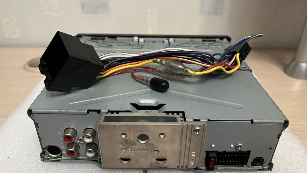 Автомагнітола JVC KD-R 871 BT