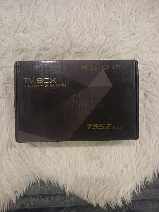 Przystawka telewizyjna Android Smart TV