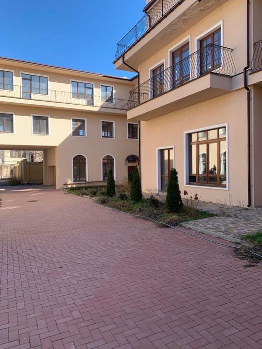 Продаю на 27сот. КОМПЛЕКС ЗДАНИЙ 3088m2  Рядом Моря Костанди / Шишкина