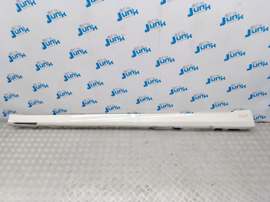Накладка порога левая наружная 51777459971 для BMW 7-серия G11 2016-20