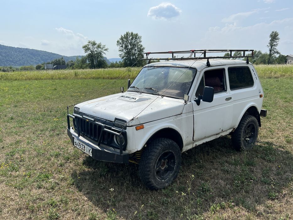Продам ниву на повному ходу