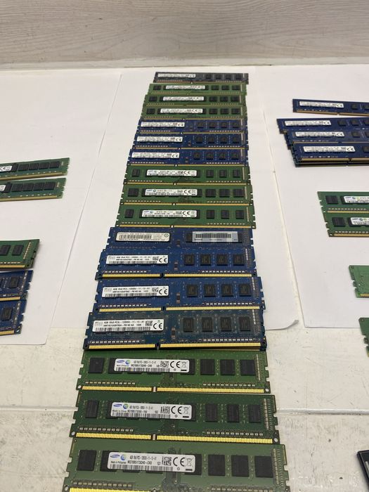 Планка пам’яті ,  4GB DDR3 PC3-12800U