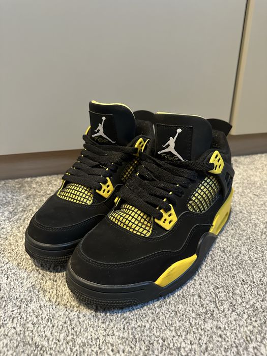 Jordan 4 thunder - rozmiar 38,5