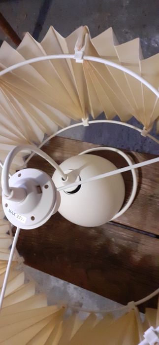 Lampa biala ikea