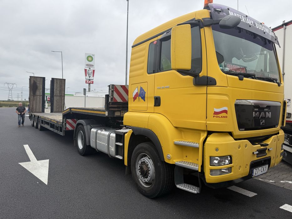 Transport maszyn budowlanych rolniczych  niskopodwozie