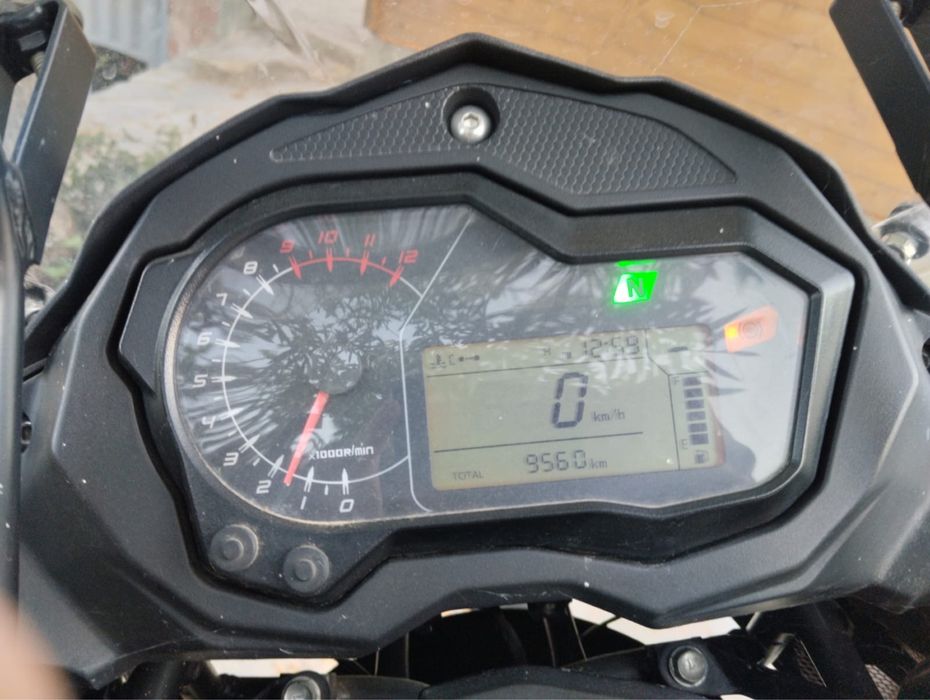 Benelli TRK 502X