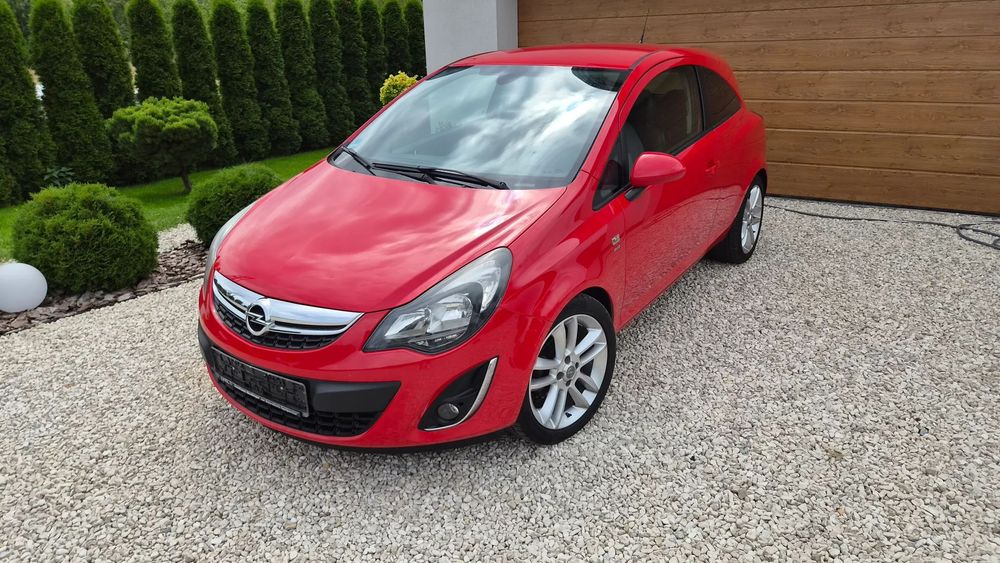 Opel Corsa Świeżo sprowadzona bardzo ładna 1.4 benzyna ZAREJESTROWANY