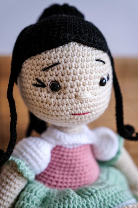 Boneca lã, feita à mão