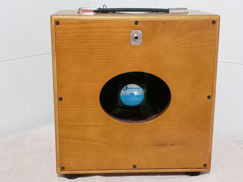 Coluna de guitarra daRibeira O10 com altifalante Jensen P10R AlNiCo