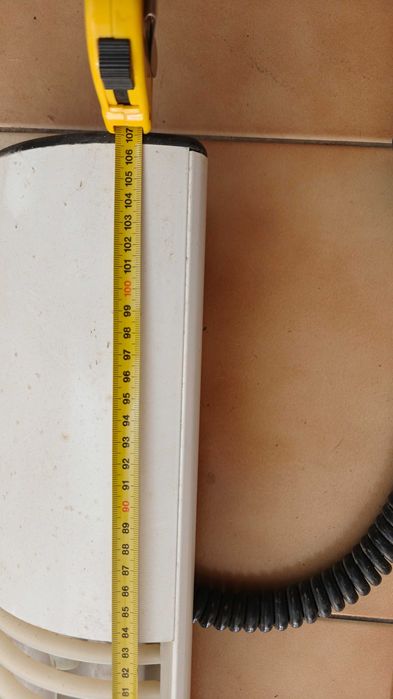 Duas Calhas de iluminação em alumínio