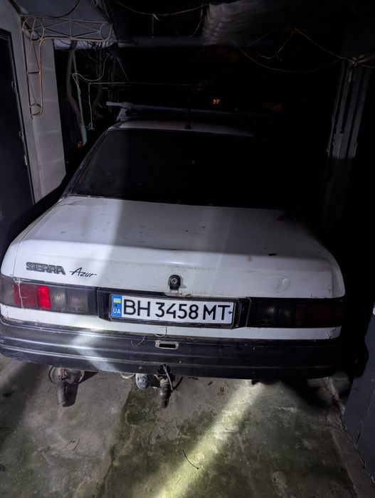 Ford Sierra + подарок. Дособирать нужно