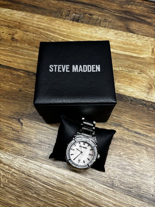 Продам годинник Steve Madden