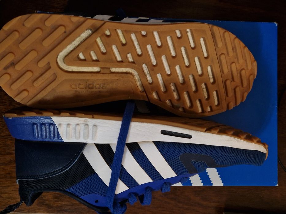 Кросівки adidas р44